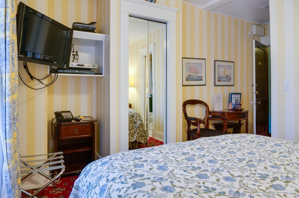 Calgary Westways Guest House 객실 사진