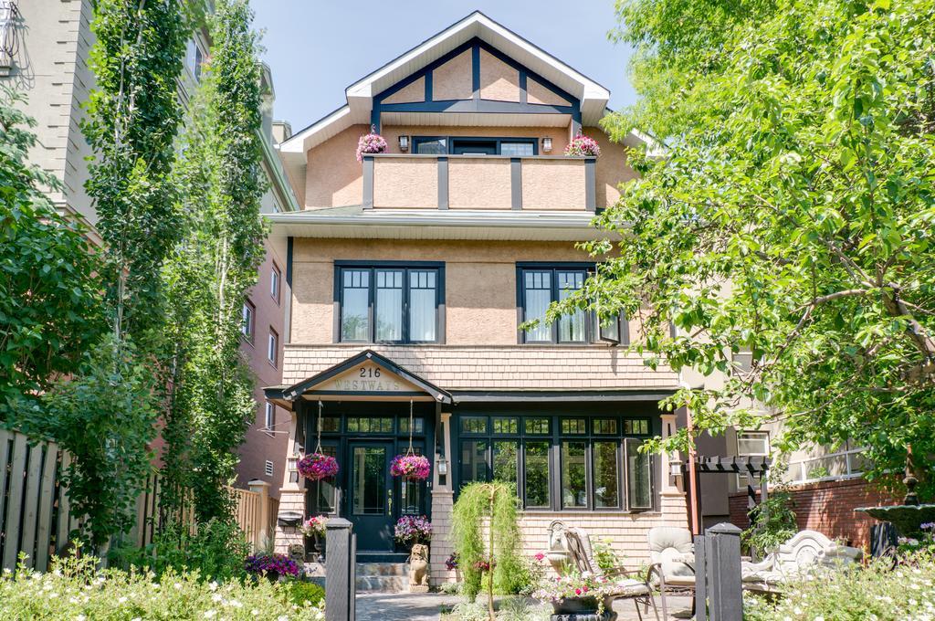 Calgary Westways Guest House 외부 사진