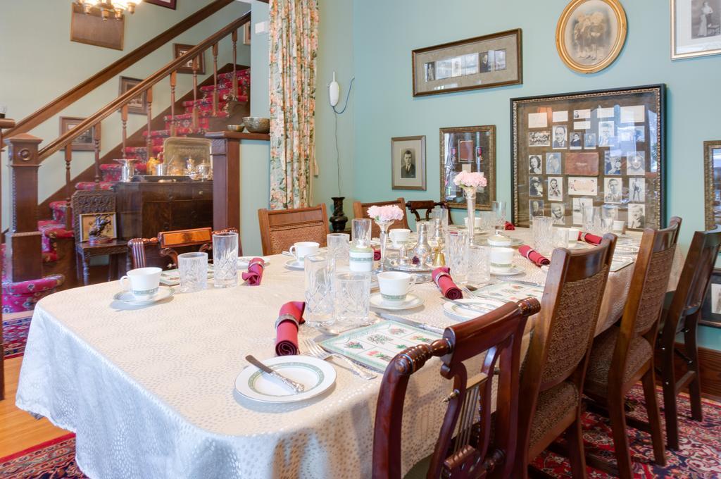Calgary Westways Guest House 외부 사진