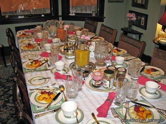 Calgary Westways Guest House 레스토랑 사진