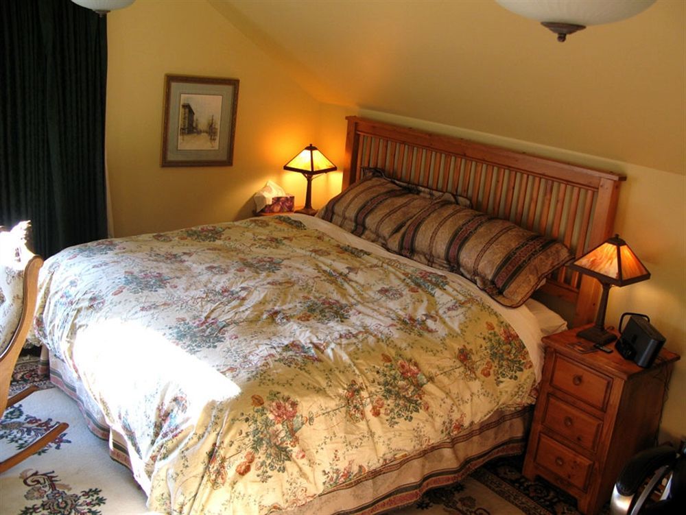 Calgary Westways Guest House 외부 사진