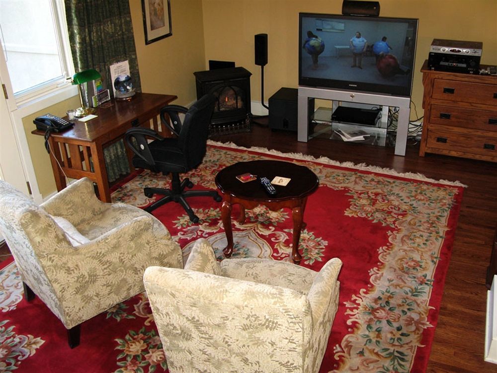 Calgary Westways Guest House 외부 사진