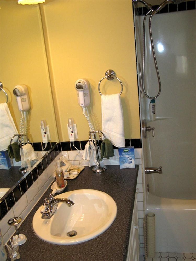 Calgary Westways Guest House 외부 사진