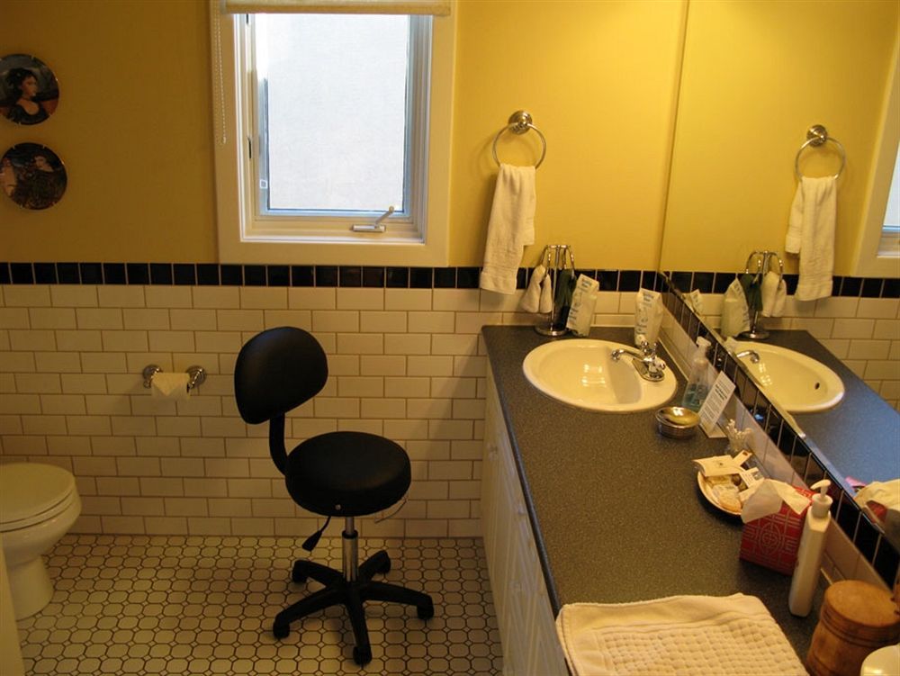 Calgary Westways Guest House 외부 사진